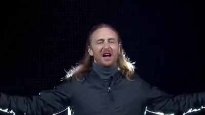 David Guetta、Ne-Yo、Akon - Play Hard (Live At T In The Park 2015)