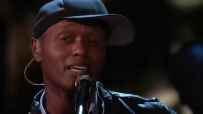 Javier Colon、The Voice of America - Fix You(Live At The Voice)