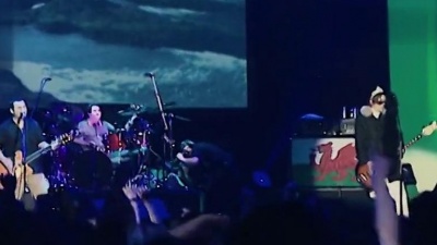 Manic Street Preachers - Everything Must Go (Live at the Manchester NYNEX)