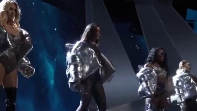 Fifth Harmony、Gucci Mane - Down + Angel (Live At The 2017 VMAs)