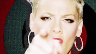 P!nk、Lily Allen - True Love