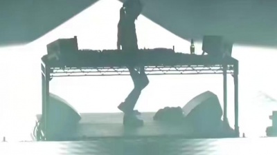 蒋先生 - 我热情如火 你冰冻成河