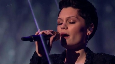 Mary J. Blige、Jessie J - Do You Hear What I Hear？