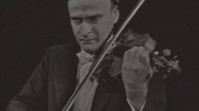 Yehudi Menuhin、Hephzibah Menuhin - Kreisler: Caprice Viennois