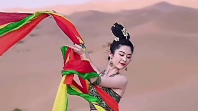 梦绕西湖 - 纯音乐#步步生莲
一步一清风
步步莲花生