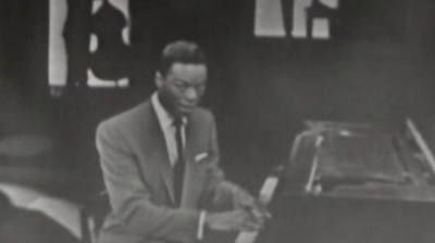 Nat King Cole - Looking Back
