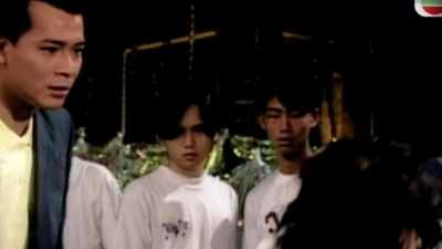 独自飘零 - 【怀旧】1993年《马场大亨》（黄日华，陈秀雯，蔡少芬，梁佩玲，尹扬明，曾江 ）