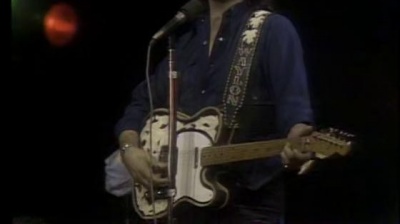 Waylon Jennings - Slow Rollin' Low