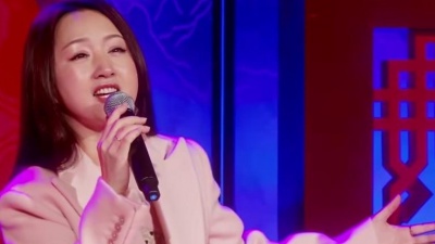 杨钰莹 - 轻轻地告诉你