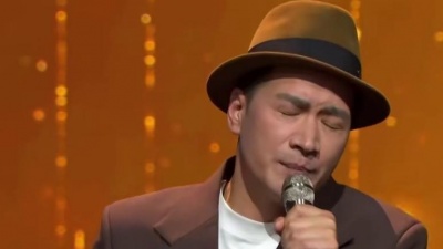 何晟铭、袁姗姗 - 小满足