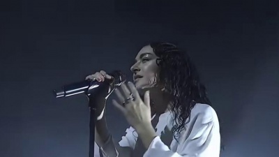 Charli XCX - So I