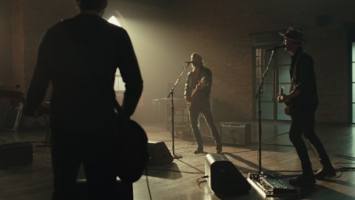Dierks Bentley - American Girl