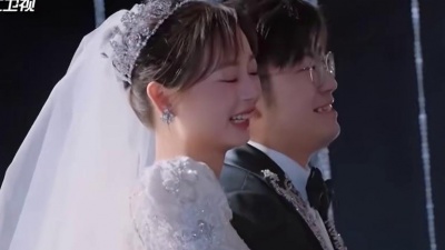 希林娜依高、白举纲、梁龙、胡夏、张远、陆虎 - 小星星