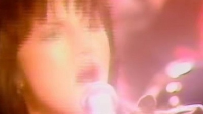 Joan Jett & the Blackhearts、Joan Jett - Crimson And Clover
