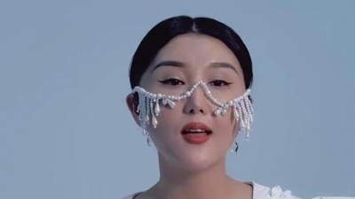 蒋雪儿 - 落了白