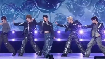 威神V (WayV) - Love Talk