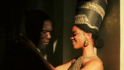 Foggieraw、Ari Lennox - Stay Awhile