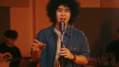Mike 曾比特 - A Thousand Miles