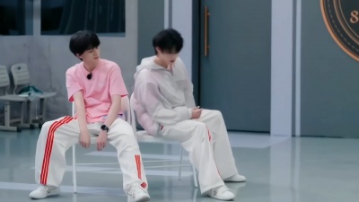 豆豆果 - 《明天地球要爆炸》朱志鑫、左航#TF家族#登陆日 三公小考