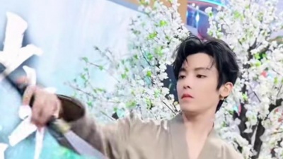 爆爆公子 - 不染尘在手，请各位取剑#少年白马醉春风#奇妙通告日#白马少年齐聚奇妙通告日