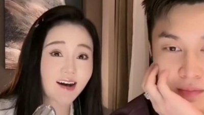 豆豆果 - 《是非功过任评说》二小姐
