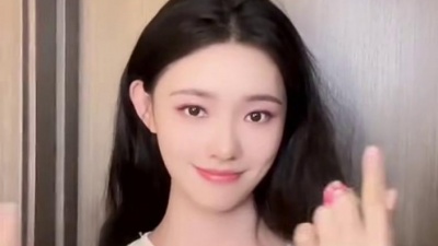 爆爆公子 - 520快乐！❤️没收到花的没关系，因为你的花来了！ （忽略穿帮我尽力了）#五月告白企划 #关于爱这件小事
