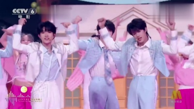 TOP登陆少年组合 - Hello 大湾