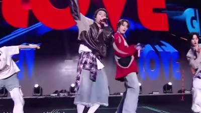 威神V (WayV) - Give Me That(第一眼神)