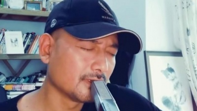 豆豆果 - 《把悲伤留给自己》岩贵