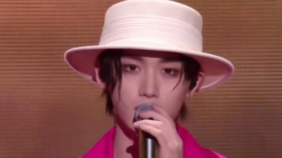 爱豆圈 - 《Soufflé》丁程鑫 时代少年团五周年演唱会