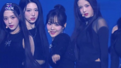 tripleS - Girls Never Die