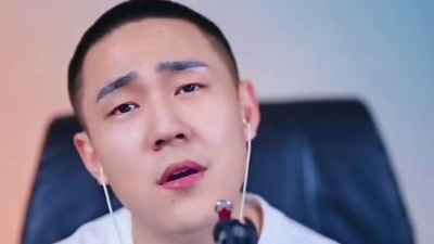 豆豆果 - 《多想在平庸的生活拥抱你》郝琪力