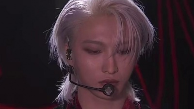 ATEEZ - Jingle Bell Break-In+Ice On My Teeth