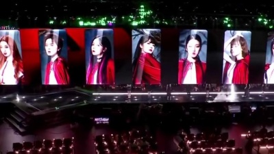孟美岐、吴宣仪、杨超越、段奥娟、Yamy郭颖、赖美云、张紫宁、Sunnee杨芸晴、MiMi李紫婷、傅菁、徐梦洁 - LIGHT+月亮警察+撞