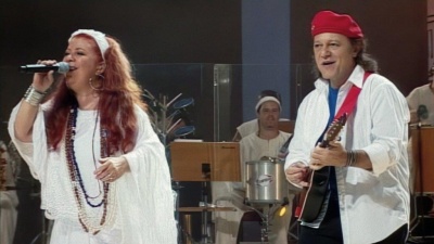 Beth Carvalho、Armandinho - O Ouro E A Madeira