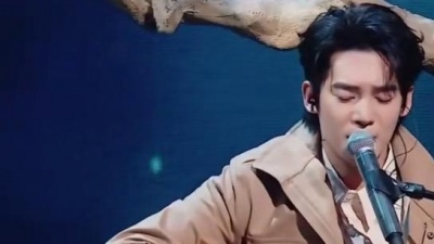 阿丽玛、于适、周依然 - 月光