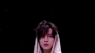 TOP登陆少年-张泽禹、TOP登陆少年-张极、TOP登陆少年-左航、TF家族-左奇函、TF家族-陈奕恒、TF家族-杨博文 - 百年孤寂