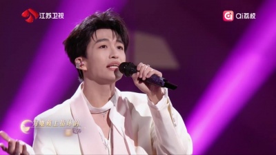 黄子弘凡 - 歌曲：赫兹1520