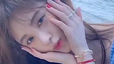 偷心坏女孩 - 她如夏日初升的朝阳，美丽耀眼且惊艳#鞠婧祎