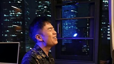 酷狗音乐_就是歌多 - 马健涛《手心有你》(现场版)