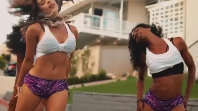 Charly Black、Luis Fonsi - Party Animal