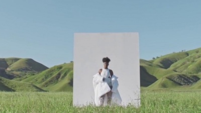 Ari Lennox - Up Late