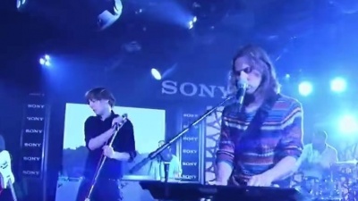 Phoenix - Trying To Be Cool