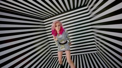 Little Mix、Missy Elliott - How Ya Doin'?