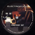 Mr.De' - Strechin Out