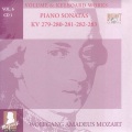 Klara Würtz - Wolfgang Amadeus Mozart: Piano Sonata No. 1 in C major, K. 279 (I. Allegro)