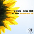 Valer den Bit - Around The World