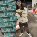 TriggaManVille、BSL Huncho、jackpot - Throwin Up 4's (feat. BSL Huncho)(Explicit)