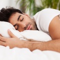 Rain Sounds Sleep、Lucid Dream Doctor、The Sleep Crew - Snoozy Showers Serenade