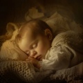 Canciones de Cuna Para Dormir Profundamente、Lluvia Suena Dormir、Hogar acogedor - El Bebé Sonrie Con El Trueno